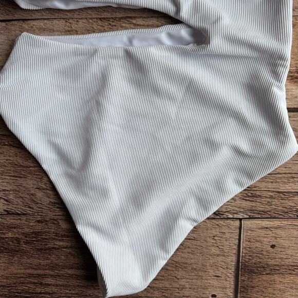 Beach Riot Swimsuit Celine Ribbed One Piece Small White Vacation Beach Pool Trip - Picture 6 of 7